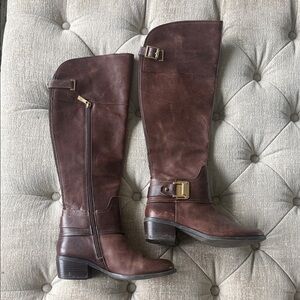 Vince Camuto Women’s 7‎ Dark Brown Leather with Gold Buckle
